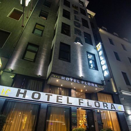 Hotel Flora Milan Exterior photo